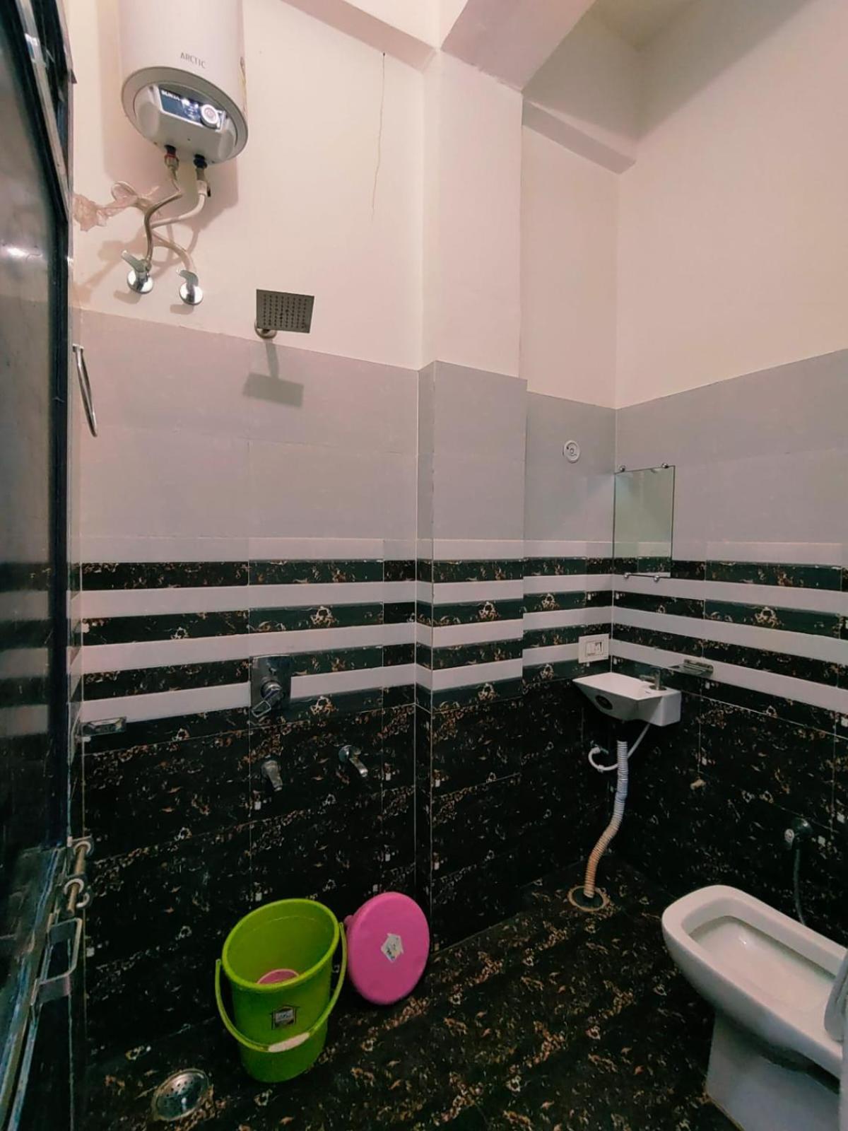 Kaka Guest House Ayodhya Екстер'єр фото